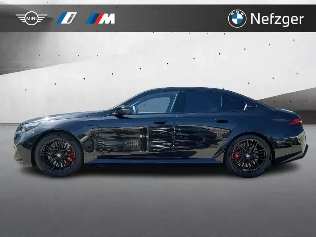 Neu BMW M5 Sport Line 727 PS (534 kW) 2026 Black sapphire metallic Limousine