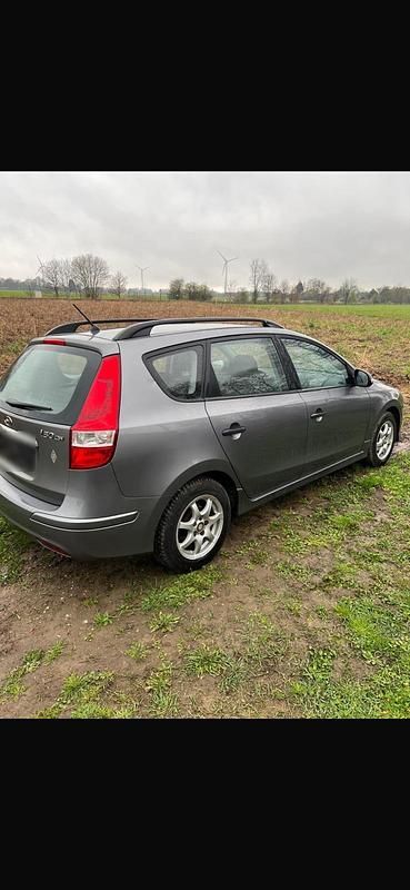 Gebraucht Hyundai i30 109 PS (80 kW) 2012 Kombi