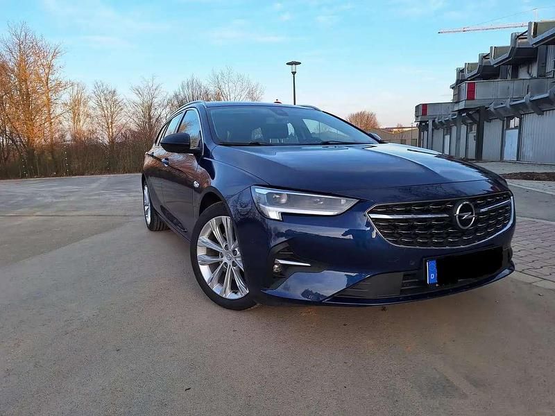 Blau Gebraucht 2022 Opel Insignia Business Kombi | 20.960 € (Fairer Preis) - Bild 1/4