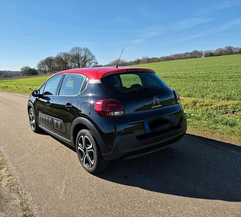 Second-hand Citroën C3 PureTech 110 CP (80 kW) 2018 Negru Hatchback