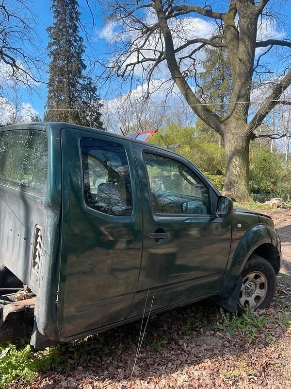 Gebraucht Nissan Navara 175 PS (128 kW) 2006 Grün Pickup