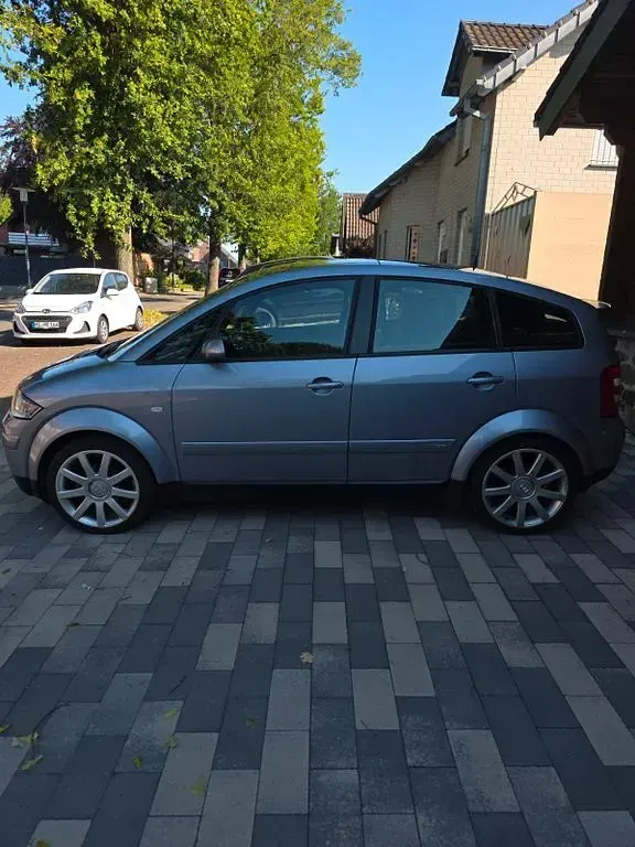 Gebraucht Audi A2 S-Line 110 PS (80 kW) 2004 Grau Kleinwagen