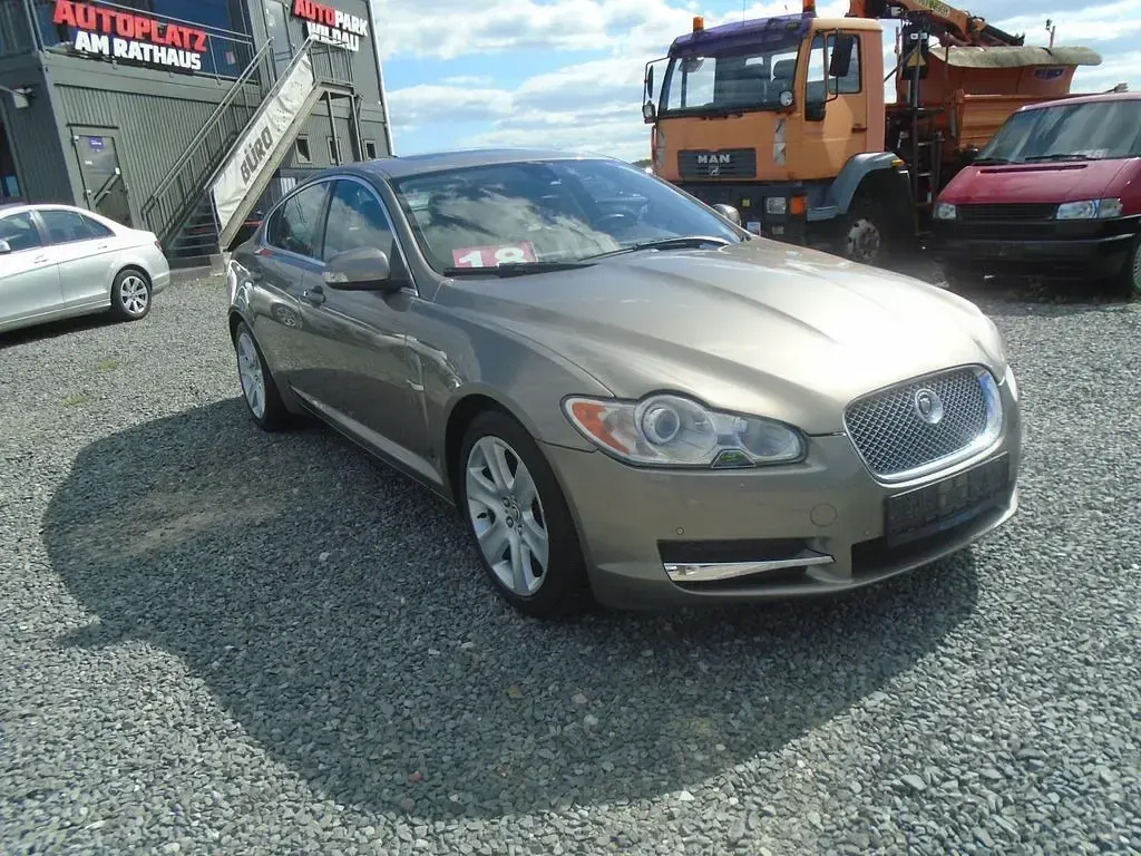 Gebraucht Jaguar XF Premium Luxury 238 PS (175 kW) 2008 Grau Limousine