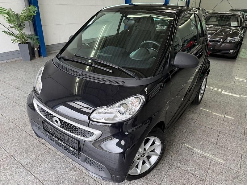 Schwarz Gebraucht 2014 Smart ForTwo Coupé Kleinwagen | 8.499 € (Etwas zu teuer) - Bild 1/4