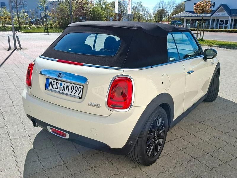 Second-hand Mini Cooper 136 CP (100 kW) 2017 Alb Hatchback