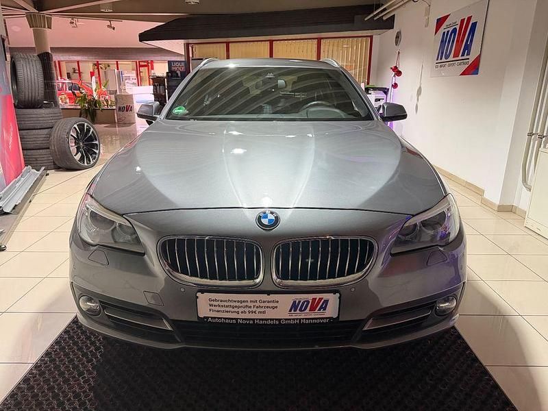 Grau Gebraucht 2016 BMW 530 Sport Line Kombi | 15.490 € (Superpreis) - Bild 1/4