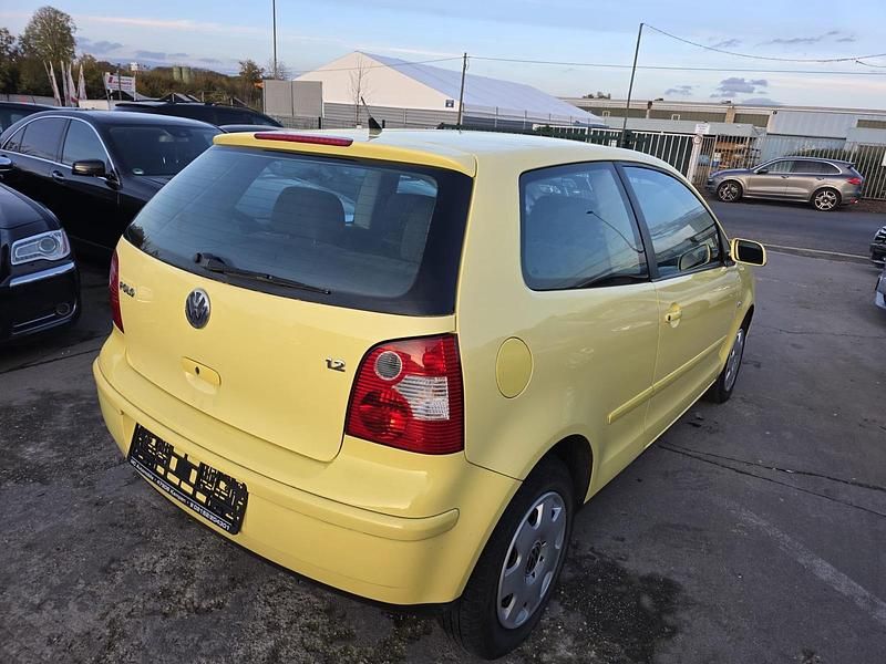 Gebraucht VW Polo 64 PS (47 kW) 2002 Gelb Kleinwagen