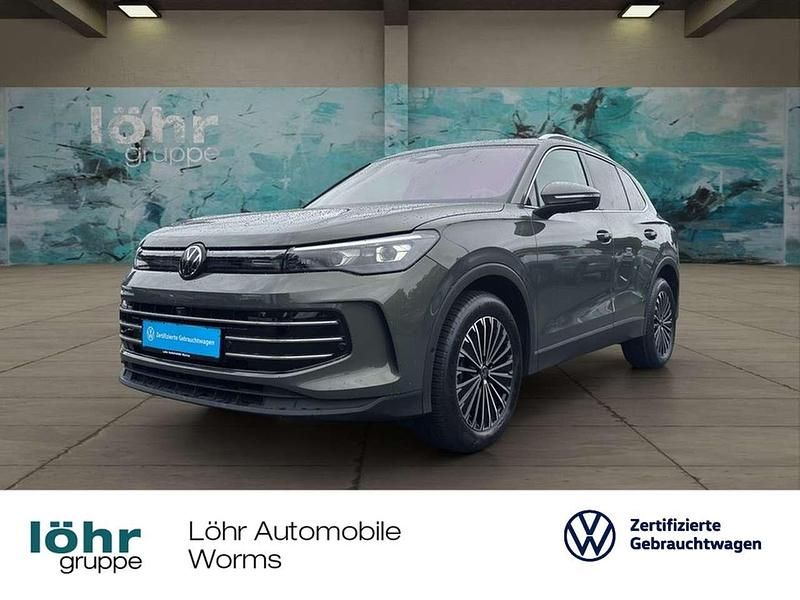 Cipressinogrün metallic Gebraucht 2024 VW Tiguan Elegance SUV | 40.680 € (Fairer Preis) - Bild 1/4