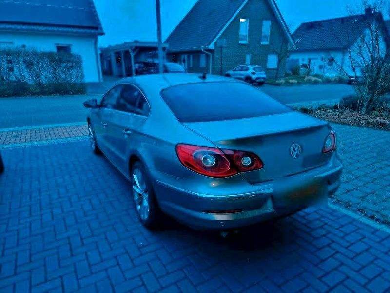 Usata VW Passat 200 CV (147 kW) 2008 Oro Coupé