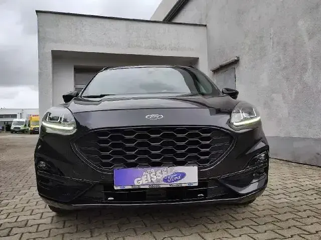 Gebraucht Ford Kuga ST-Line 150 PS (110 kW) 2020 Schwarz SUV