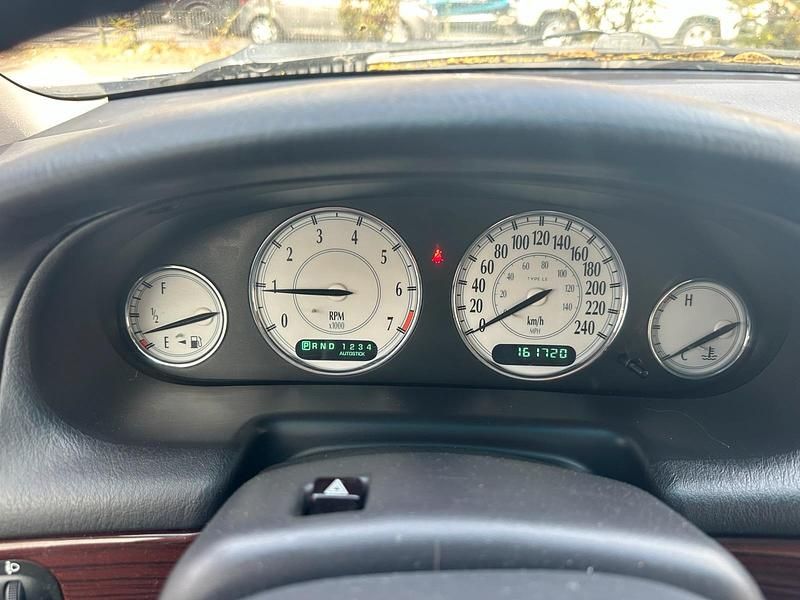 Second-hand Chrysler 300M 165 CP (121 kW) 2000 Argintiu Berlinǎ