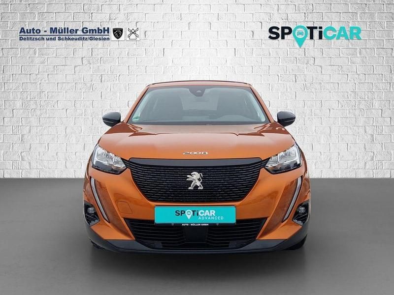 Gebraucht Peugeot 2008 Active 101 PS (74 kW) 2022 Orange SUV