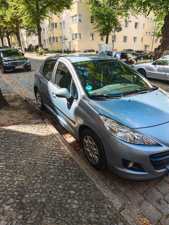 Blau Gebraucht 2009 Peugeot 207 Limousine | 2.300 € (Fairer Preis) - Bild 1/4