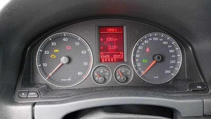 Gebraucht VW Golf Plus Cross Comfortline 122 PS (89 kW) 2008 Grau Van / Kleinbus