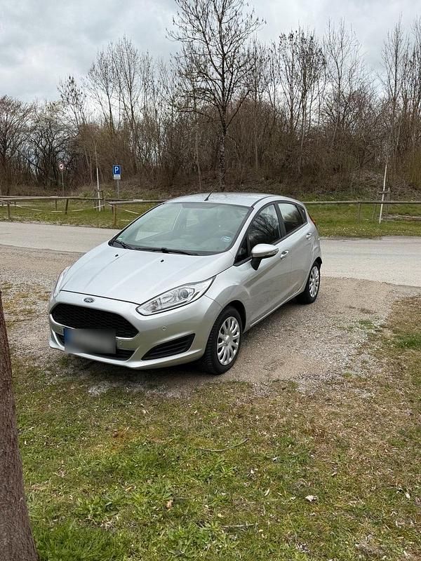 Gebraucht Ford Fiesta 2017 Grau Kleinwagen