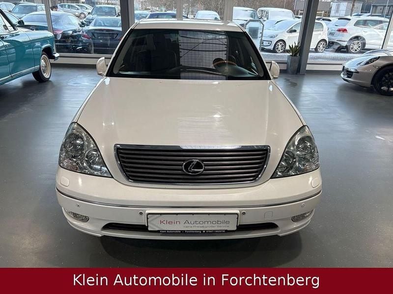 Second-hand Lexus LS430 281 CP (206 kW) 2003 Alb Berlinǎ