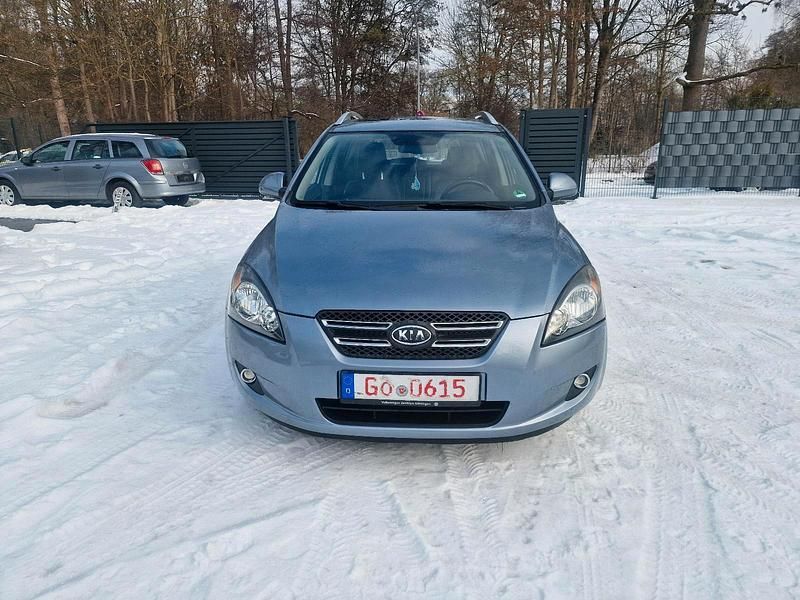 Gebraucht Kia Ceed 143 PS (105 kW) 2007 Grau Kleinwagen