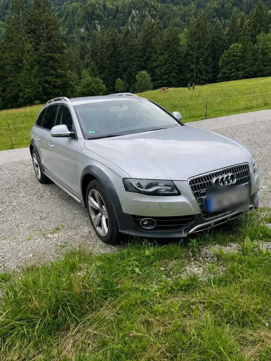 Gebraucht Audi A4 142 PS (104 kW) 2010 Silber Limousine