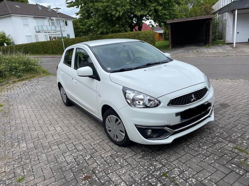 Weiß Gebraucht 2019 Mitsubishi Space Star Basis Kleinwagen | 4.900 € (Guter Preis) - Bild 1/4