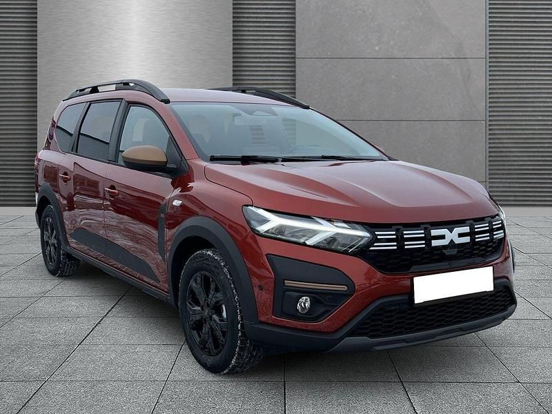 Neu Dacia Jogger Extreme 141 PS (103 kW) 2025 Terracottabraun Van / Kleinbus