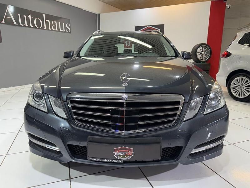 Gebraucht Mercedes E250 204 PS (150 kW) 2010 Grau Kombi
