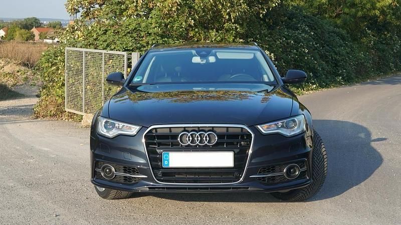 Gebraucht Audi A6 204 PS (150 kW) 2011 Blau Kombi