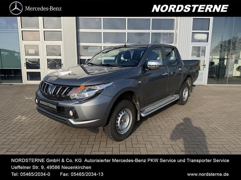 Gebraucht Mitsubishi L 154 PS (113 kW) 2018 Grau SUV