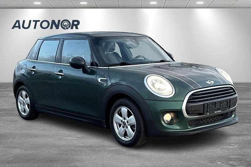 Gebraucht Mini Cooper 136 PS (100 kW) 2018 Grün Kleinwagen