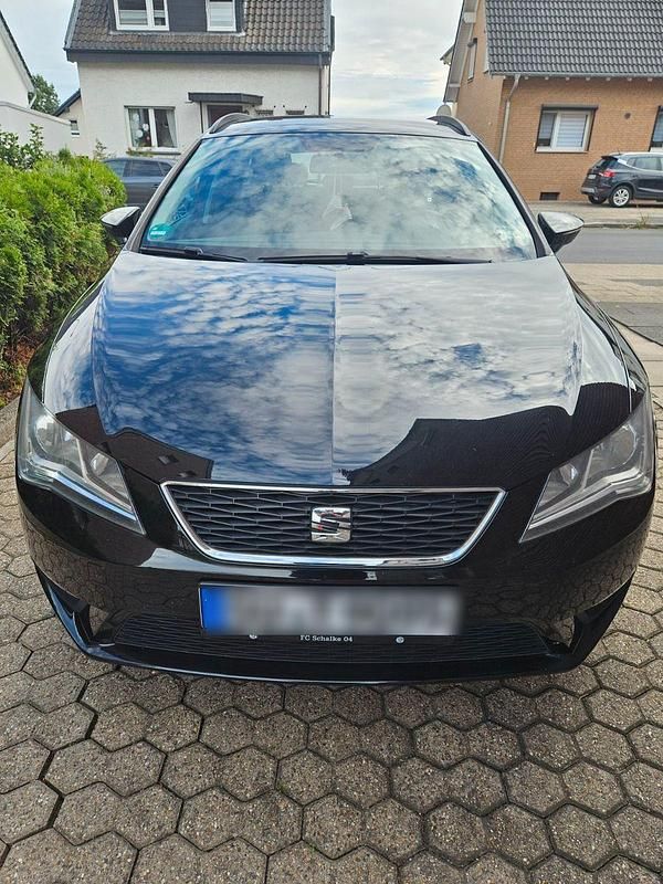 Schwarz Gebraucht 2016 Seat Leon Kombi | 9.700 € (Guter Preis) - Bild 1/4