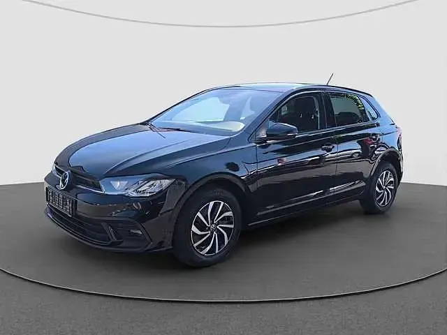 Gebraucht VW Polo Life 95 PS (69 kW) 2021 Schwarz metallic Kleinwagen