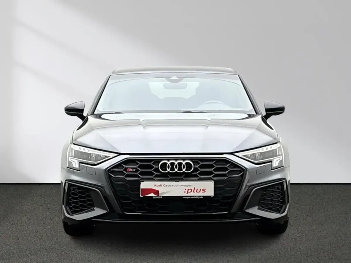 Gebraucht Audi S3 Ambiente 310 PS (228 kW) 2023 Daytonagrau perleffekt Limousine