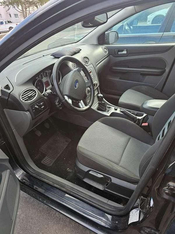 Gebraucht Ford Focus Style 125 PS (91 kW) 2008 Pantherschwarz metallic Kombi
