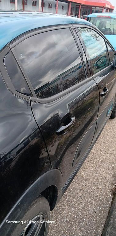 Gebraucht Citroën C3 Shine 102 PS (75 kW) 2021 Schwarz Kleinwagen