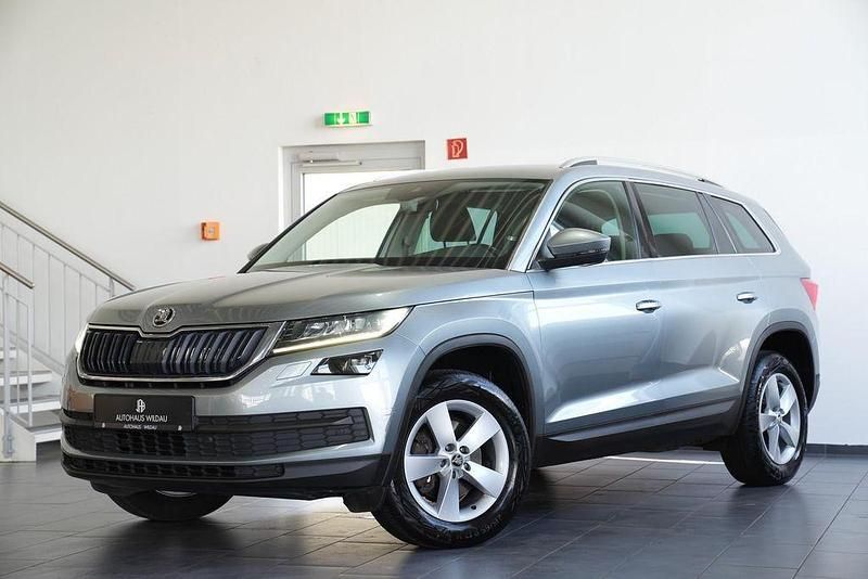 Business grau Gebraucht 2017 Skoda Kodiaq Ambition SUV | 20.390 € (Guter Preis) - Bild 1/4