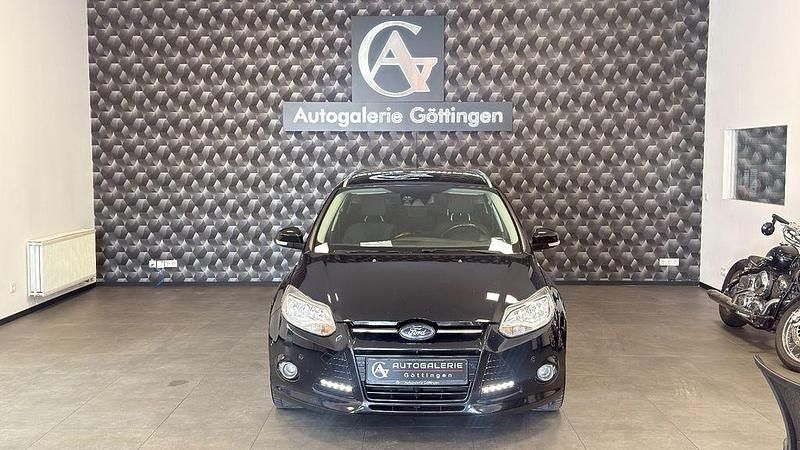 Second-hand Ford Focus Titanium 150 CP (110 kW) 2012 Negru Berlinǎ