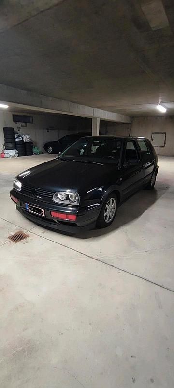 Schwarz Gebraucht 1997 VW Golf III Kleinwagen | 750 € (Superpreis) - Bild 1/4