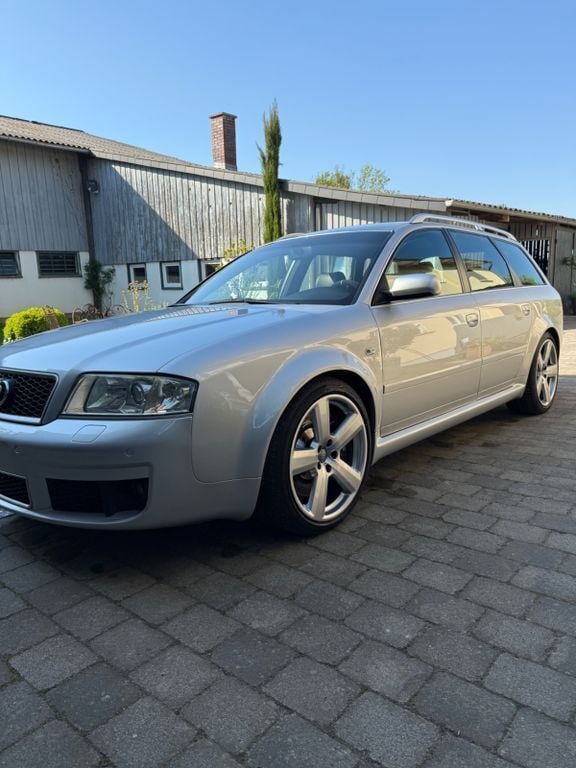 Silber Gebraucht 2004 Audi RS6 Sport Kombi | 24.900 € (Teuer) - Bild 1/4