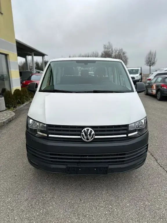 Gebraucht VW Caravelle 150 PS (110 kW) 2017 Weiß Van