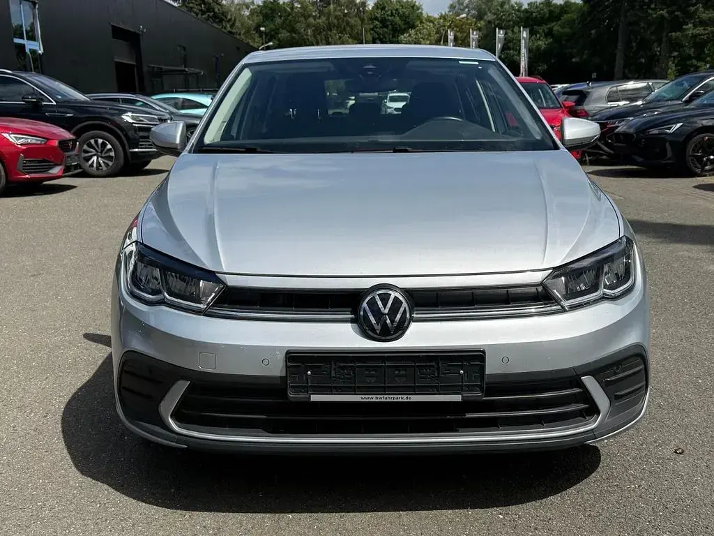 Gebraucht VW Polo Life 95 PS (69 kW) 2022 Silber Kleinwagen