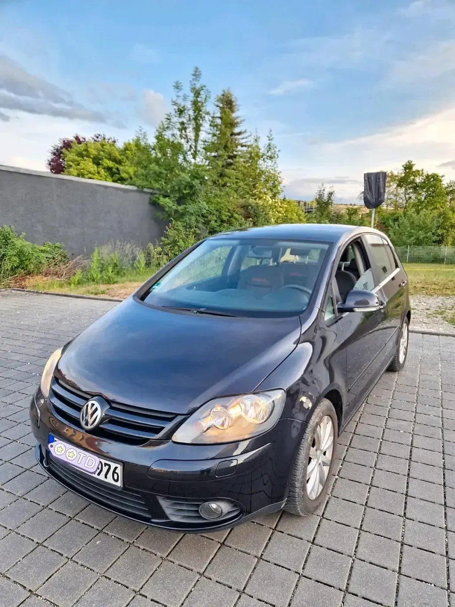 Gebraucht VW Golf IV 105 PS (77 kW) 2006 Schwarz Kleinwagen