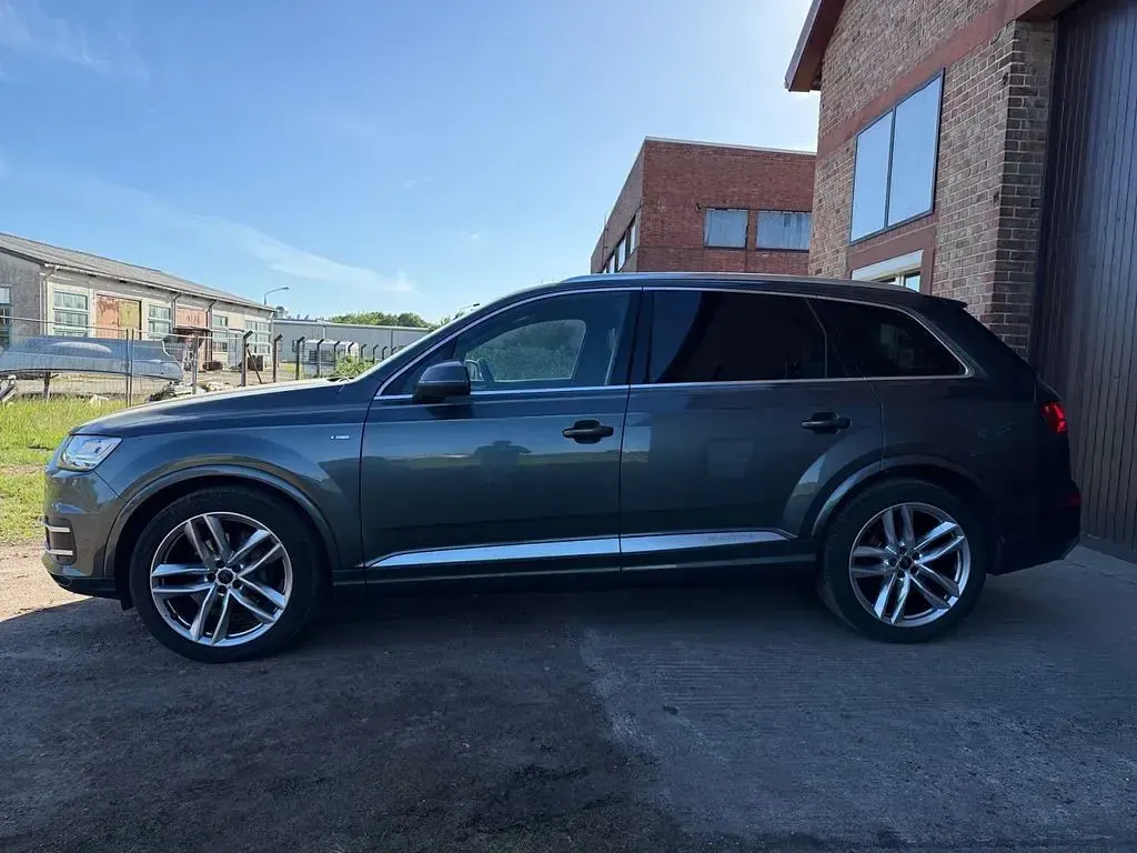 Gebraucht Audi Q7 S-Line 272 PS (200 kW) 2018 Grau SUV