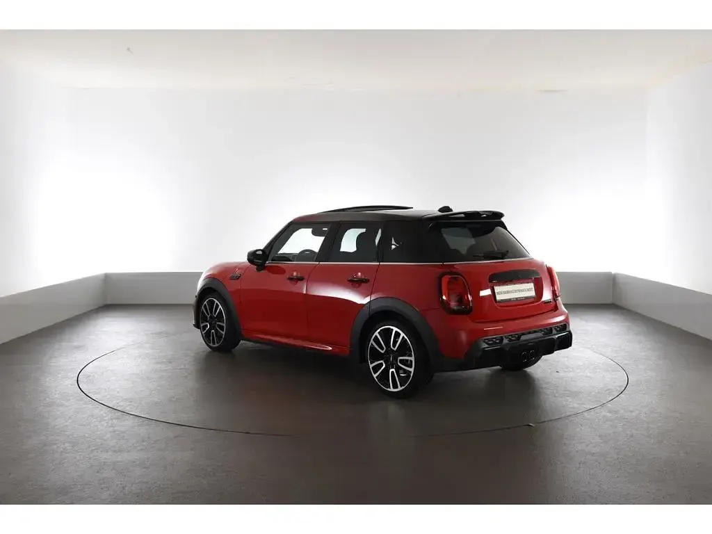Używany Mini John Cooper Works 192 KM (141 kW) 2024 Czerwony Hatchback