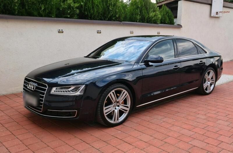 Blau Gebraucht 2015 Audi A8 Limousine | 31.500 € - Bild 1/4