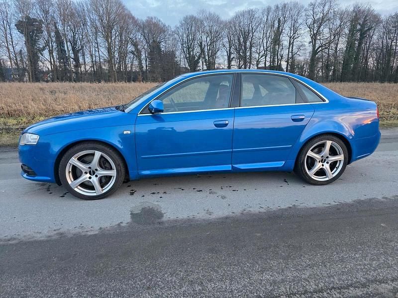 Gebraucht Audi S4 Design 343 PS (252 kW) 2005 Blau Limousine
