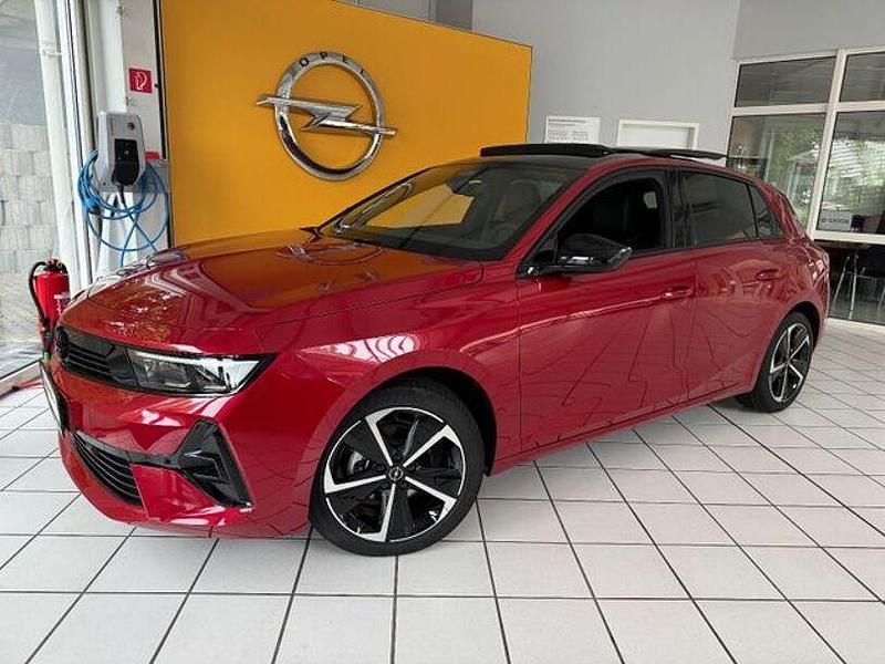 Rot Gebraucht 2024 Opel Astra Limousine | 24.998 € (Fairer Preis) - Bild 1/4