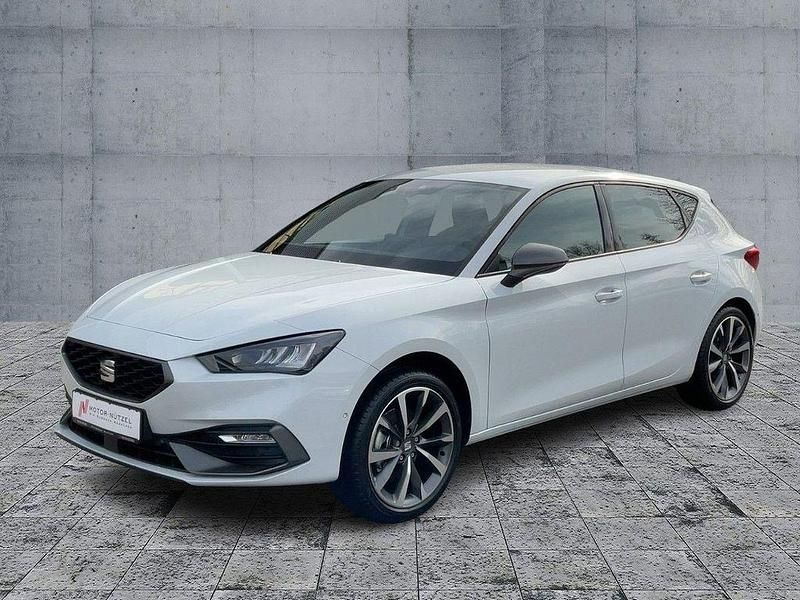 Weiß Neu 2025 Seat Leon Beats Limousine | 31.890 € (Fairer Preis) - Bild 1/4