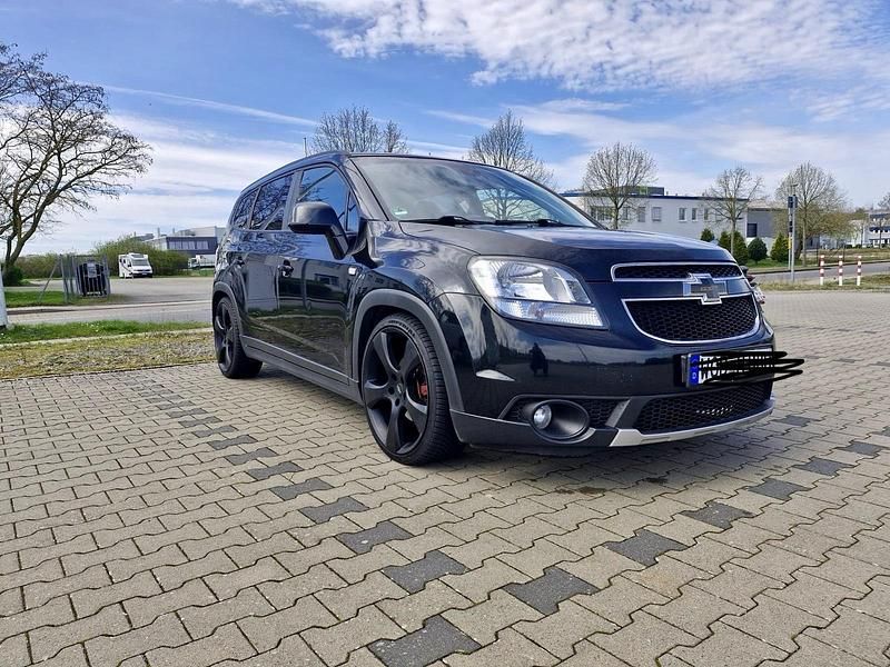 Schwarz Gebraucht 2013 Chevrolet Orlando Limousine | 6.800 € (Fairer Preis) - Bild 1/4