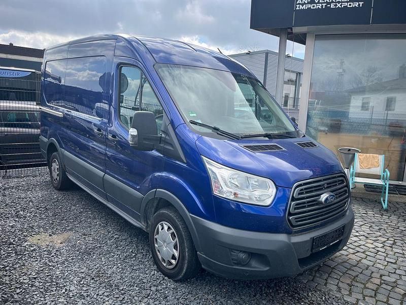 Second-hand Ford Transit 131 CP (96 kW) 2016 Albastru Monovolum