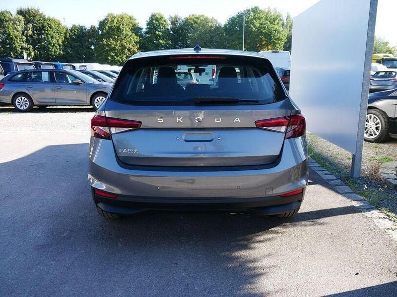 Neu Skoda Fabia Selection 95 PS (69 kW) 2026 Graphite grau metallic Limousine
