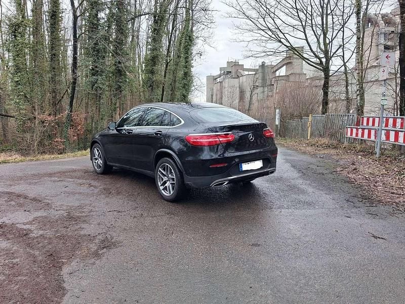 Gebraucht Mercedes GLC220 AMG line 170 PS (125 kW) 2017 Schwarz SUV
